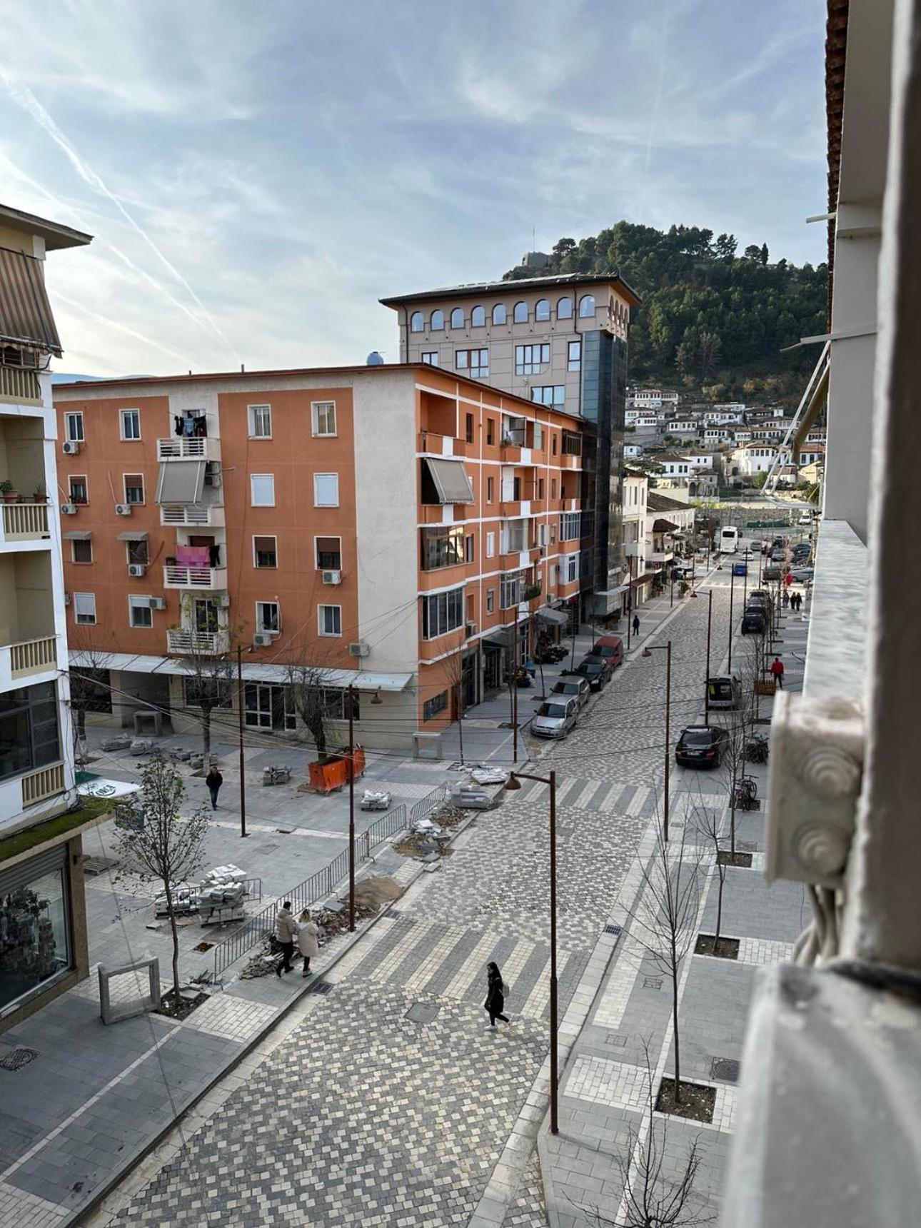 Algen Room'S Berat Exterior photo